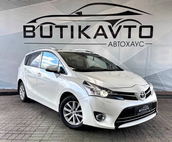 Toyota Verso I · Рестайлинг