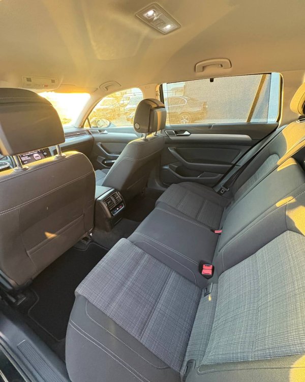 Volkswagen Passat B8 - Image 9