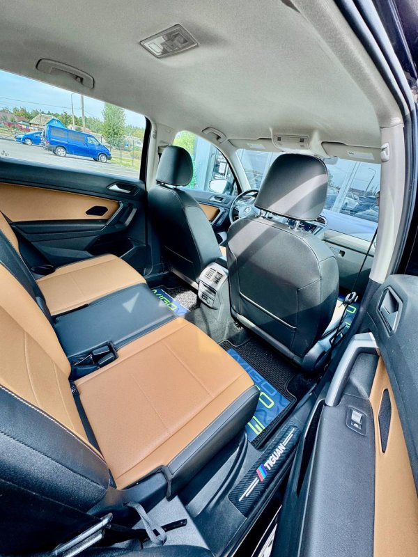 Volkswagen Tiguan II - Image 12