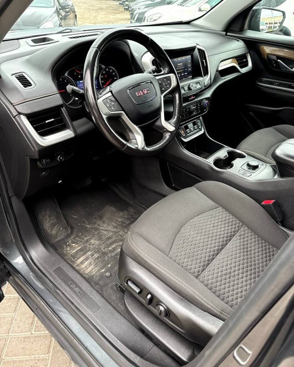 GMC Terrain II - Image 11