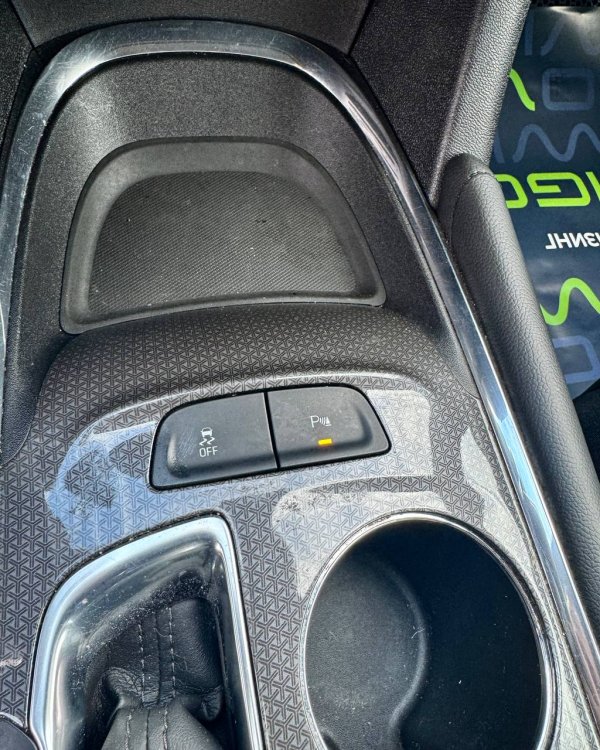 Chevrolet Malibu IX - Image 18