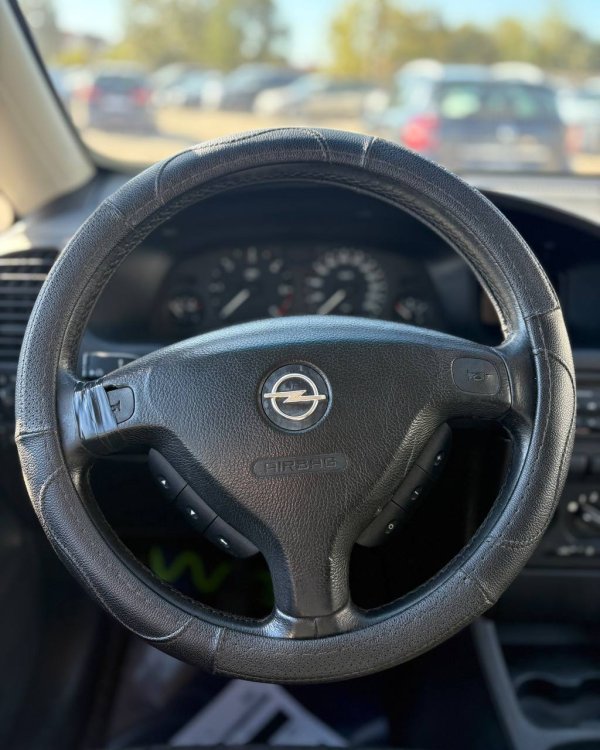 Opel Zafira A - Image 14