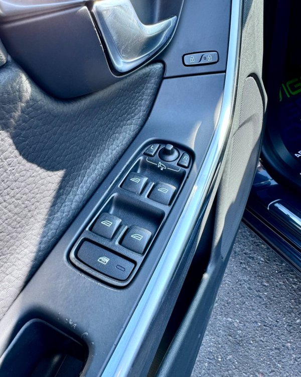 Volvo V60 I - Image 16