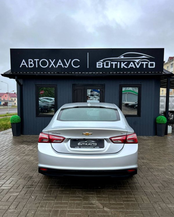 Chevrolet Malibu IX · Рестайлинг - Image 6