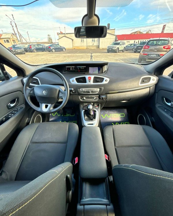 Renault Grand Scenic III - Image 9
