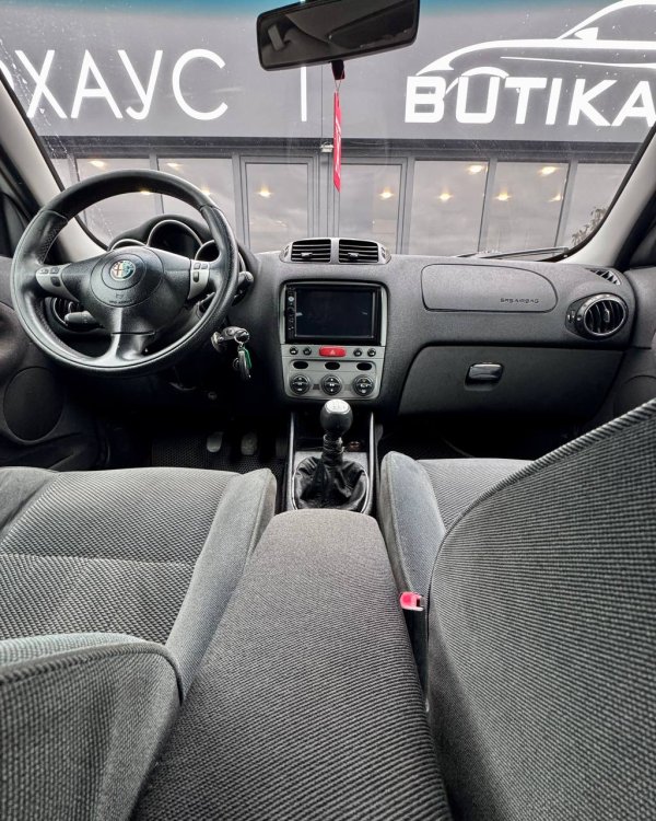 Alfa Romeo 147 I - Image 9