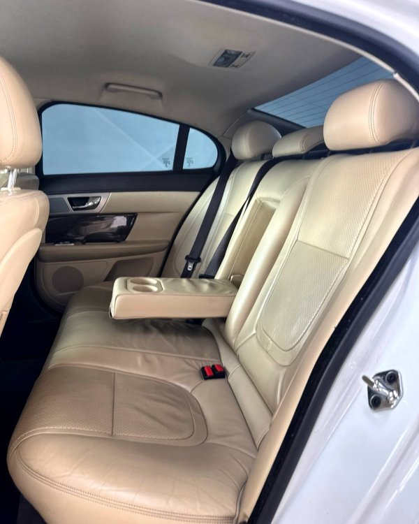 Jaguar XF X250 · Рестайлинг - Image 16