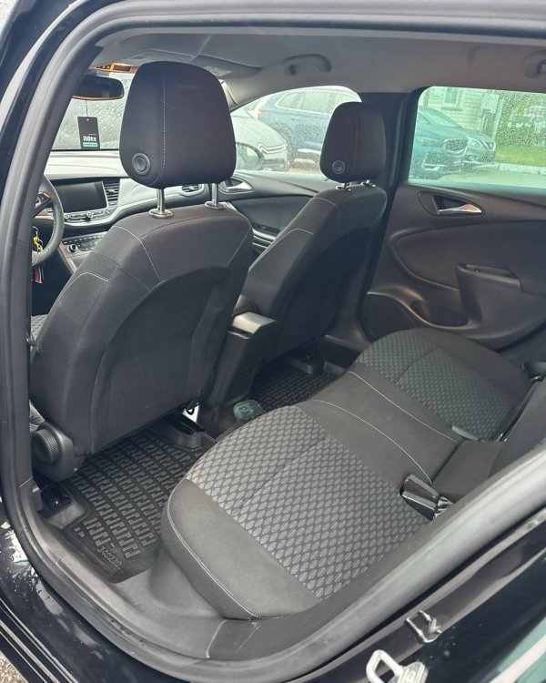 Opel Astra K - Image 11