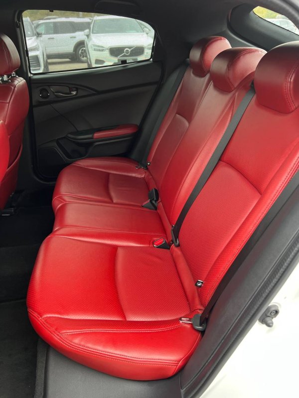 Honda Civic X - Image 15