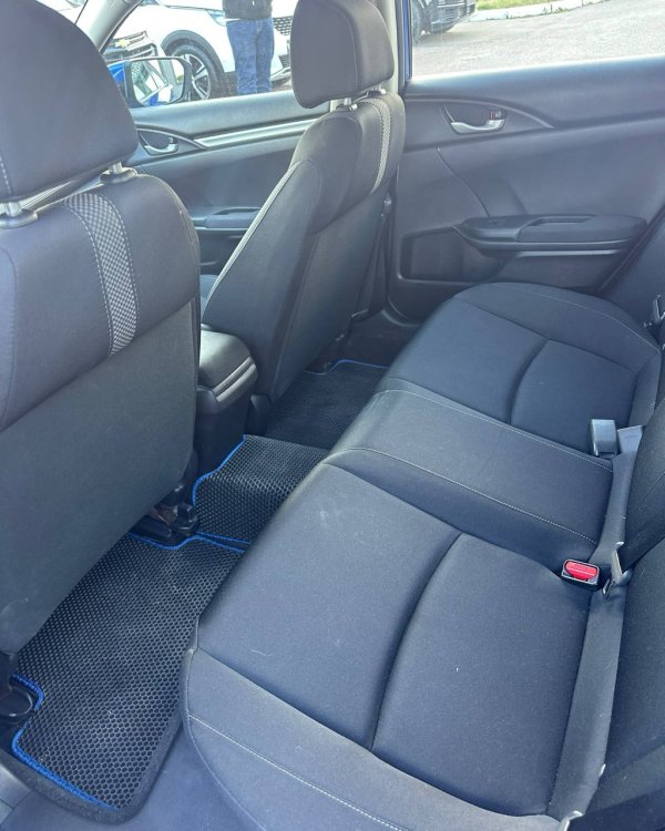 Honda Civic X - Image 11