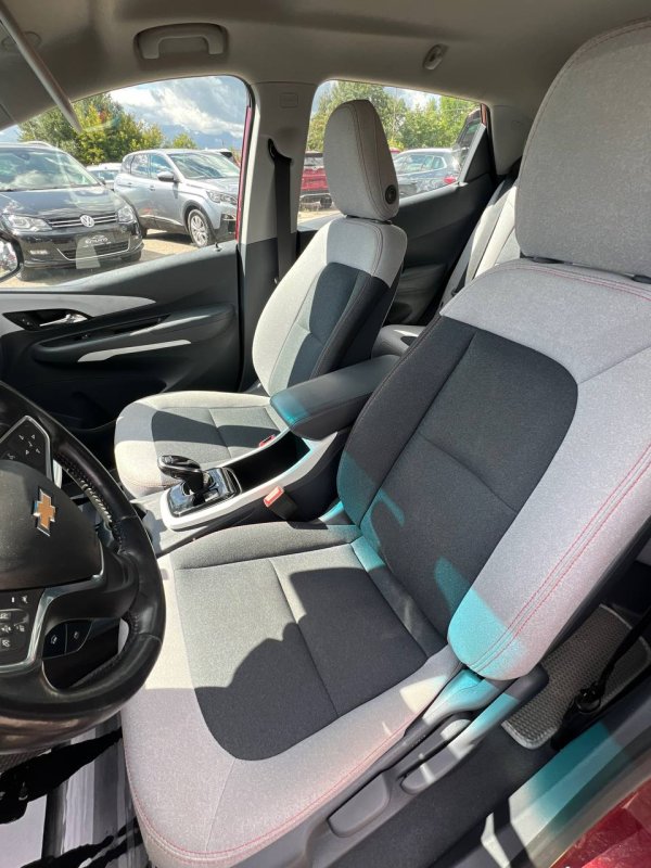 Chevrolet Bolt I - Image 12
