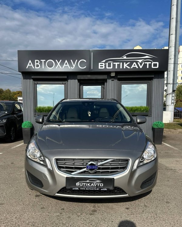 Volvo V60 I - Image 2