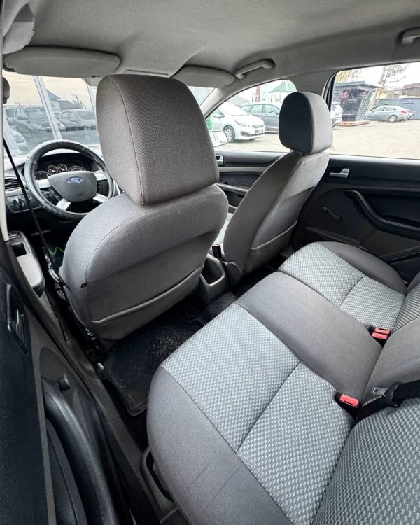 Ford Focus I · Рестайлинг - Image 11