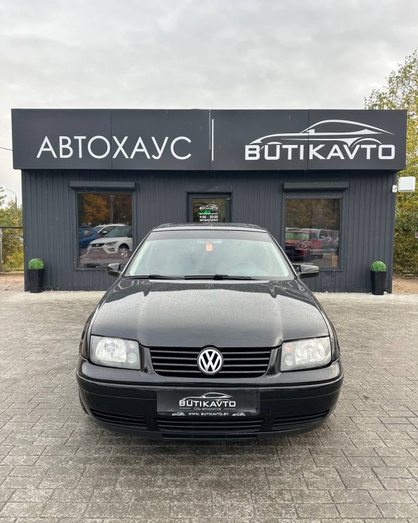 Volkswagen Jetta IV - Image 2