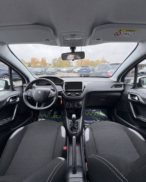 Peugeot 208 I · Рестайлинг - Image 7