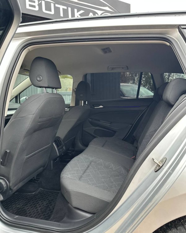 Volkswagen Golf VIII - Image 8