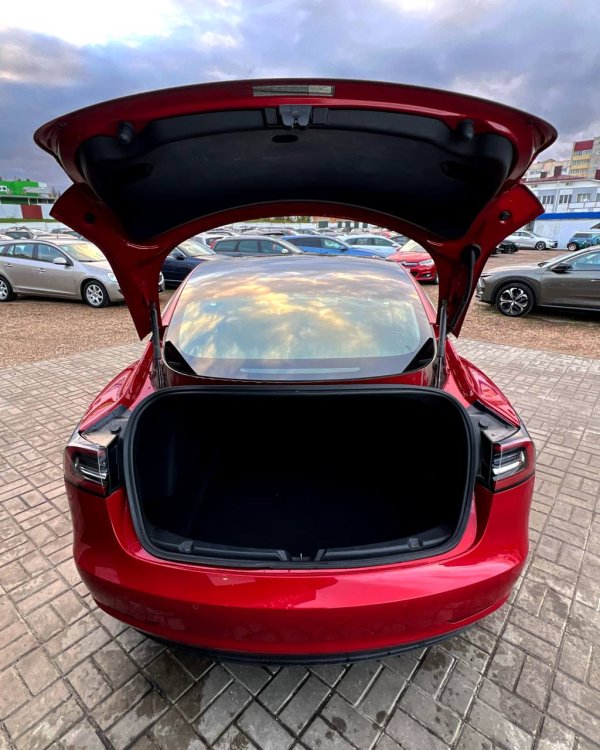 Tesla Model 3 I - Image 15