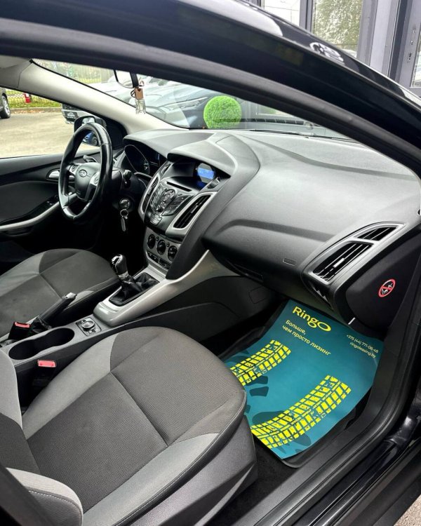 Ford Focus III - Image 11