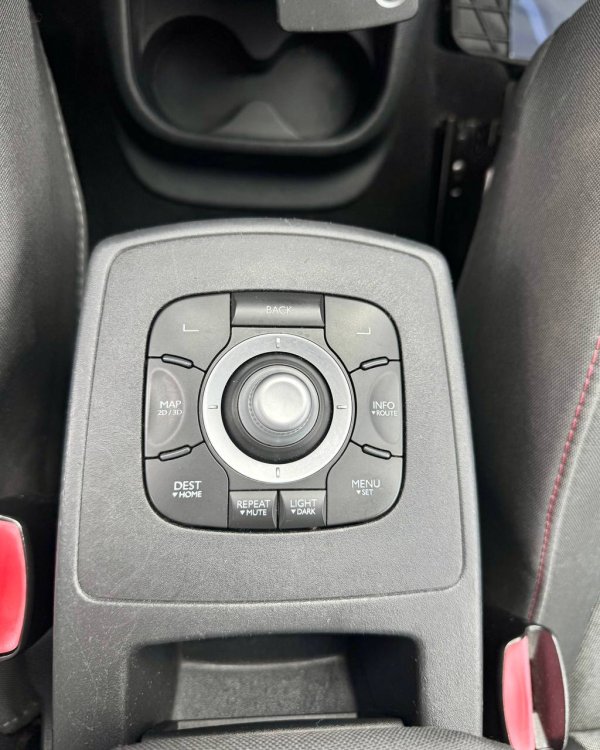 RENAULT MEGANE GRAND SCENIC - Image 19