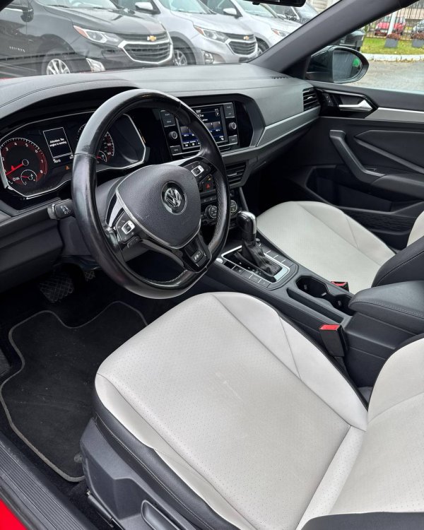 Volkswagen Jetta VII - Image 10