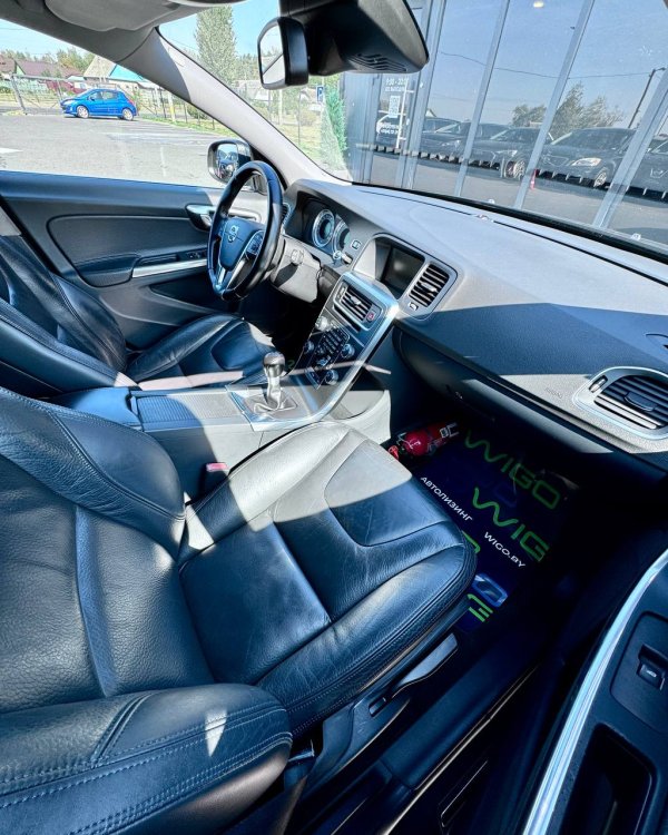 Volvo V60 I - Image 13