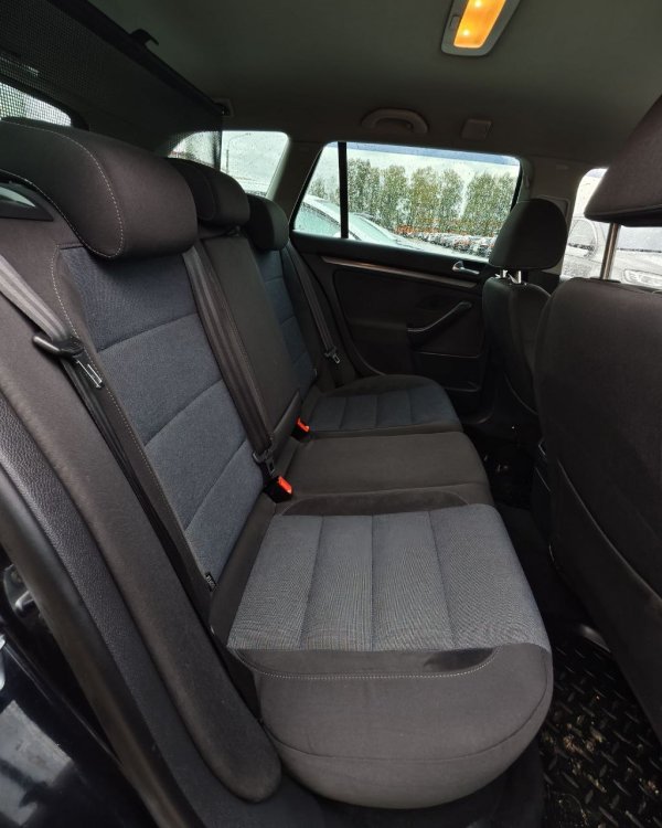 Volkswagen Golf VI - Image 13