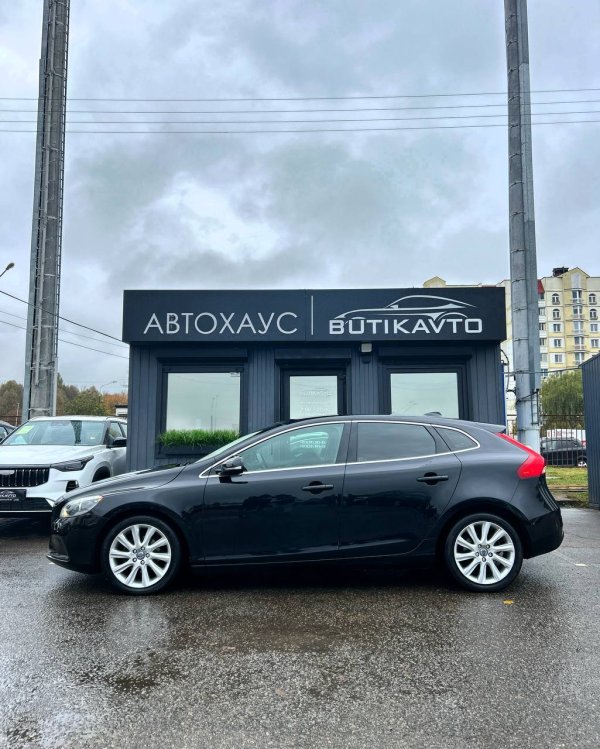 Volvo V40 II - Image 8