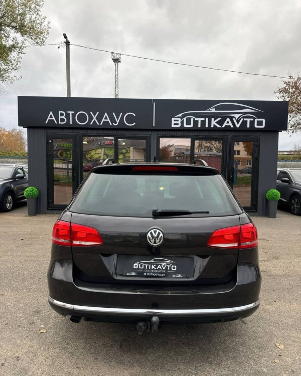 Volkswagen Passat B7 - Image 5