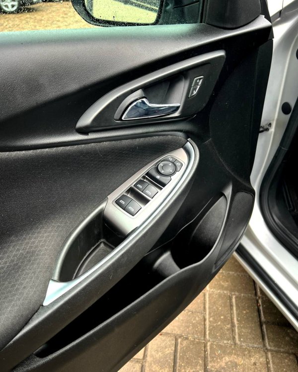 Chevrolet Malibu IX · Рестайлинг - Image 10
