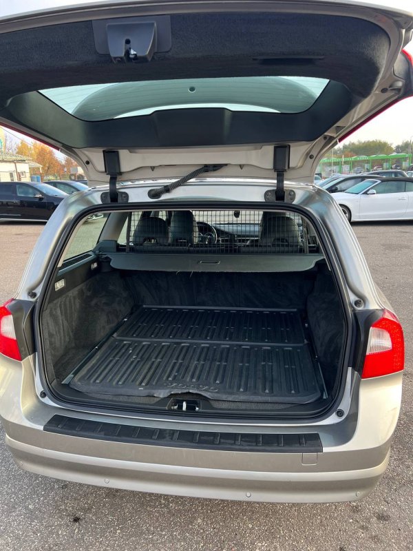 Volvo V70 III - Image 17
