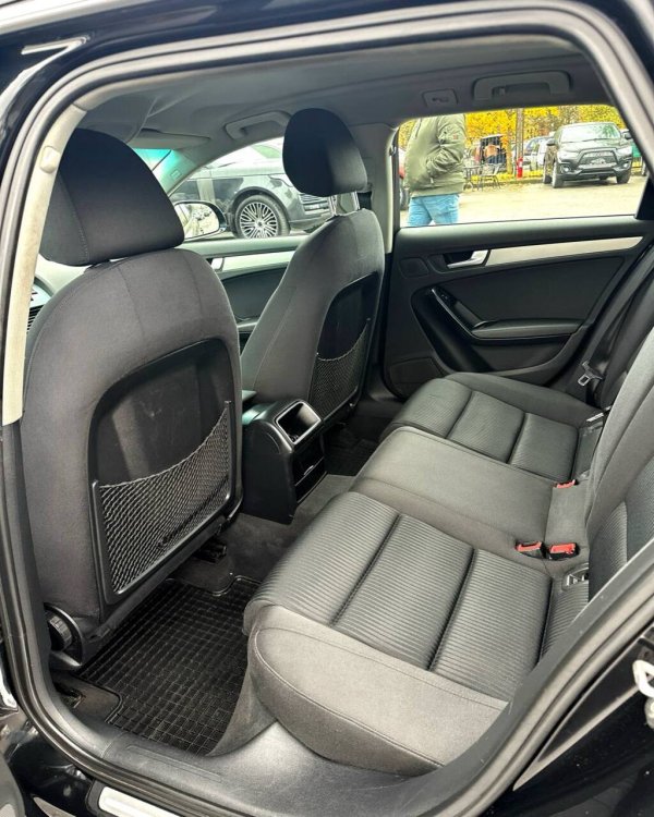 Audi A4 B8 - Image 12