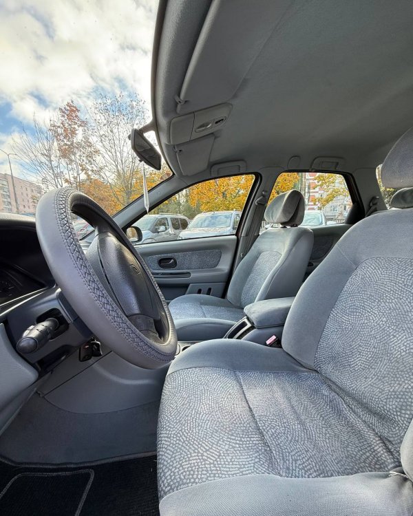 Renault Laguna I · Рестайлинг - Image 7