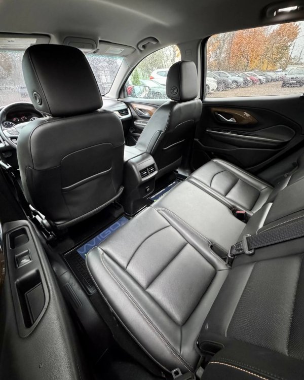 GMC Terrain II - Image 11