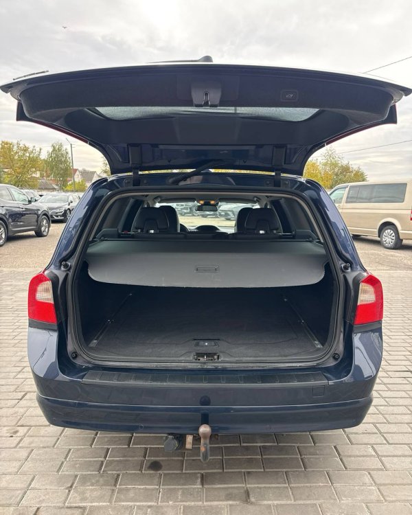 Volvo V70 III - Image 12