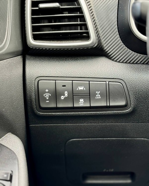 Hyundai Tucson III · Рестайлинг - Image 17