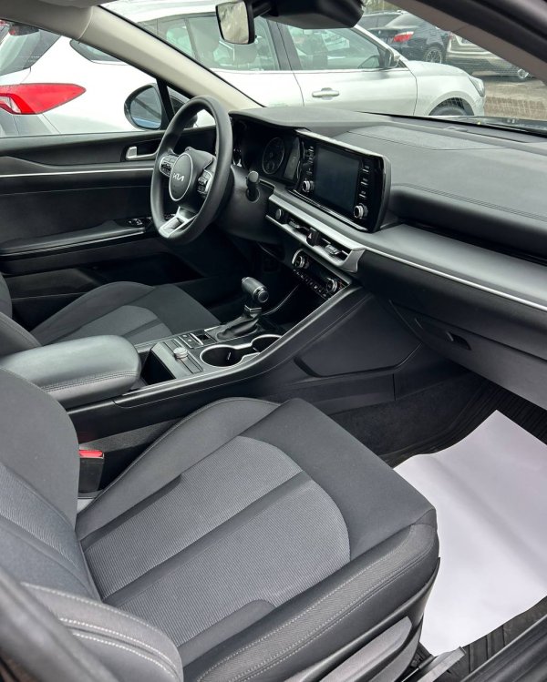 Kia K5 III - Image 14