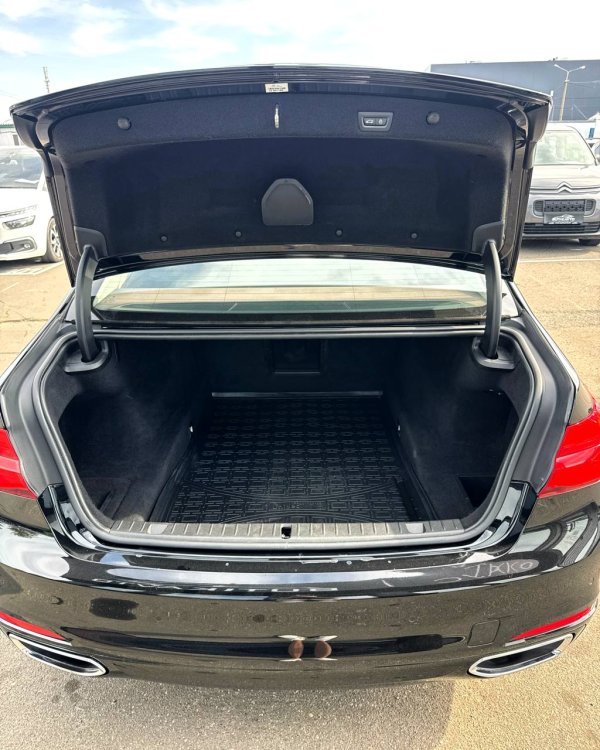BMW 7 серия G12 (Long) - Image 14