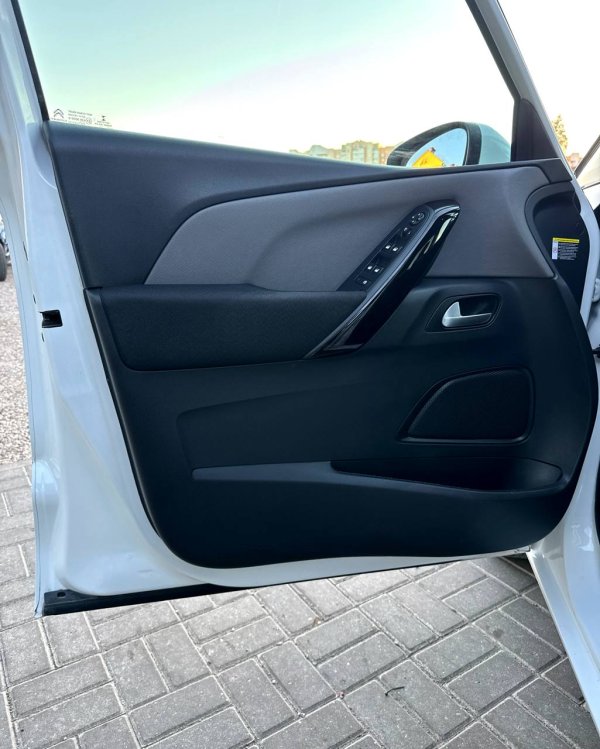 Citroen C4 Picasso II · Рестайлинг - Image 9