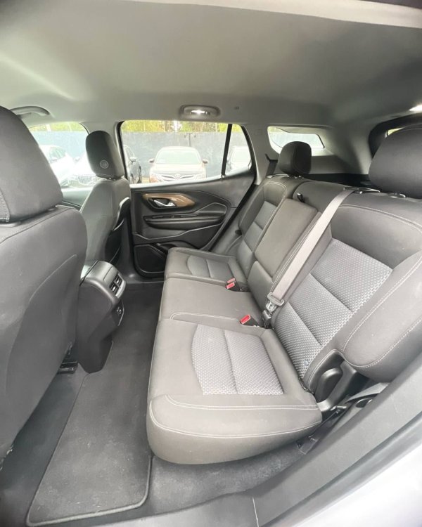 GMC Terrain II - Image 9