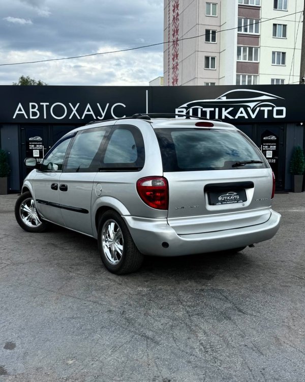 Chrysler Voyager IV - Image 5