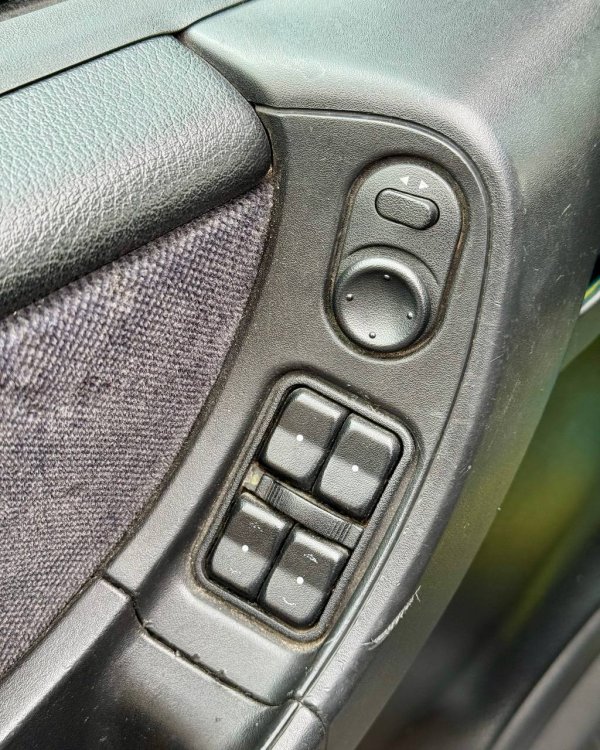 Opel Zafira A - Image 17