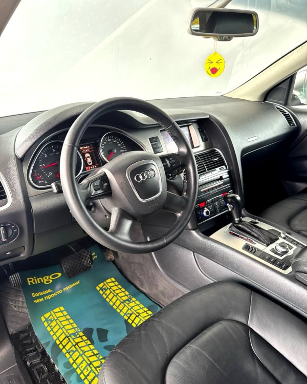 Audi Q7 4L - Image 12