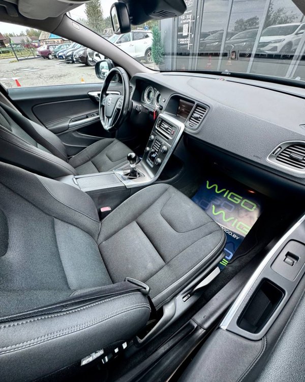 Volvo V60 I - Image 12