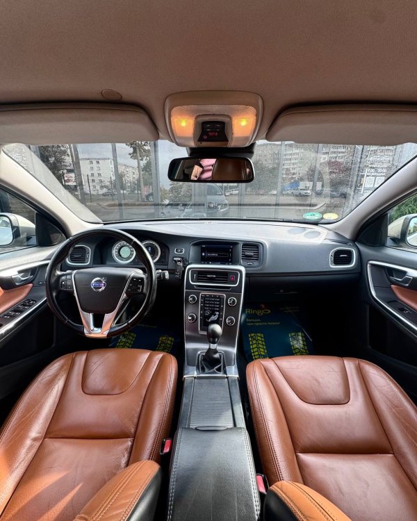 Volvo V60 I - Image 9