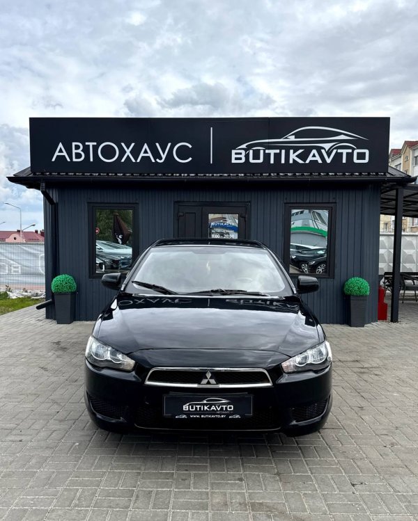 Mitsubishi Lancer X - Image 2