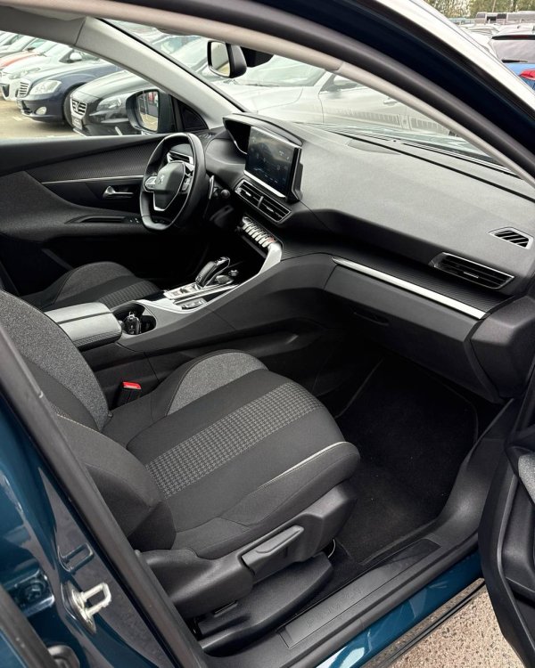 Peugeot 3008 II · Рестайлинг - Image 15