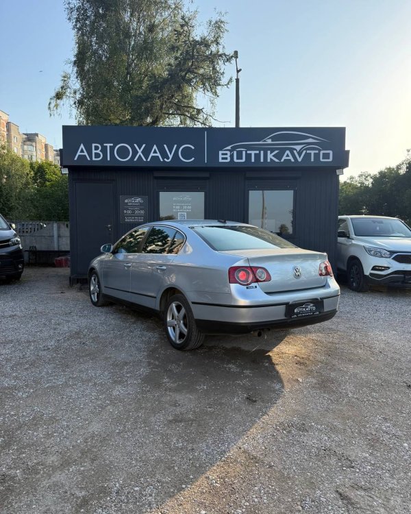 Volkswagen Passat B6 - Image 4