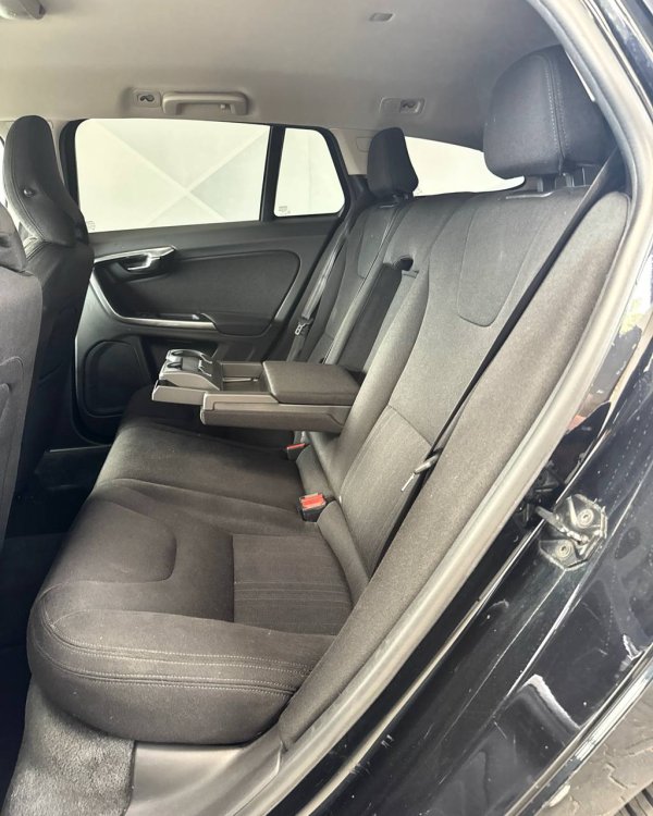 Volvo V60 I - Image 14