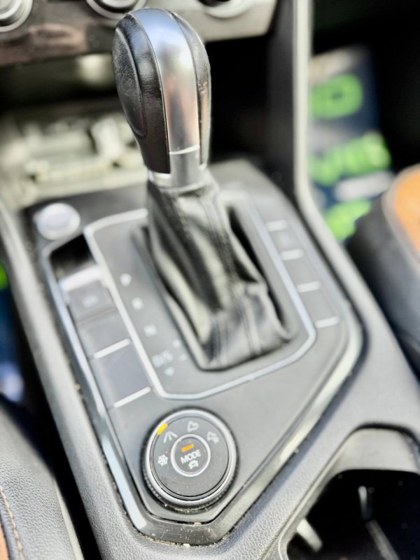 Volkswagen Tiguan II - Image 16