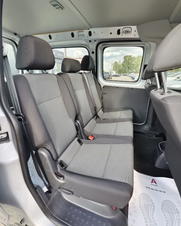 Volkswagen Caddy MAXI IV - Image 13